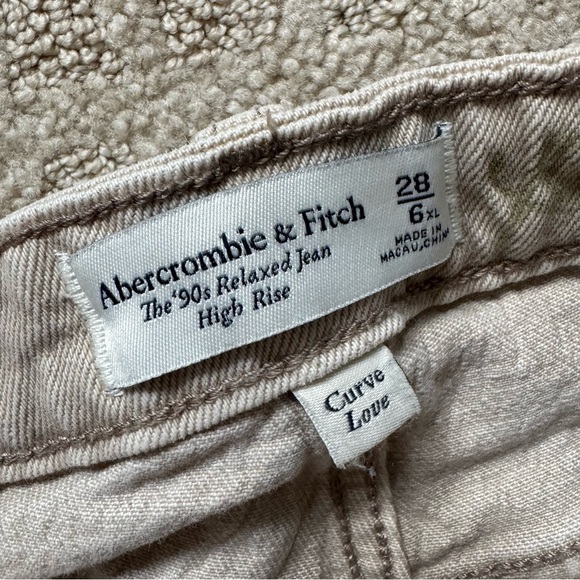 Abercrombie & Fitch women’s The 90s Relaxed beige High Rise denim jeans size 6 - Picture 4 of 7
